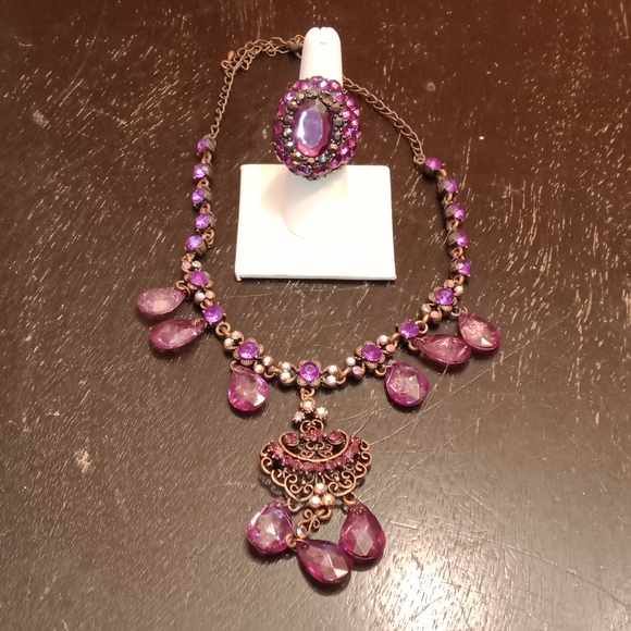 HP!! EUC 2 Piece Vintage Jewelry Set! Ring & Necklace! - Picture 2 of 8